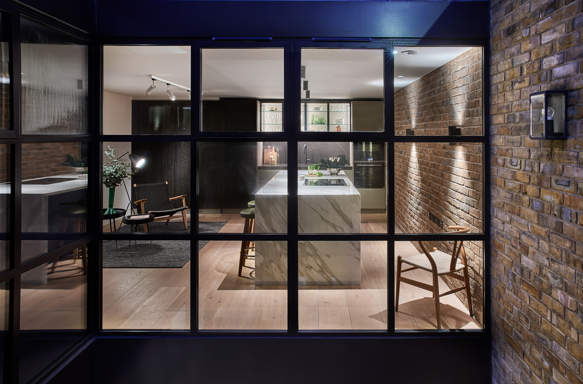 grid image